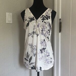 Ladies NWT Dynamite White & Purple Zip Tank - Size Small